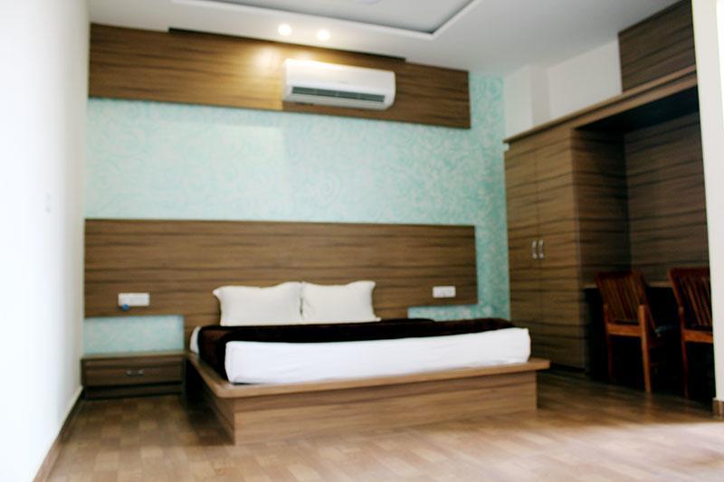 Grace Hotel Karnāl מראה חיצוני תמונה