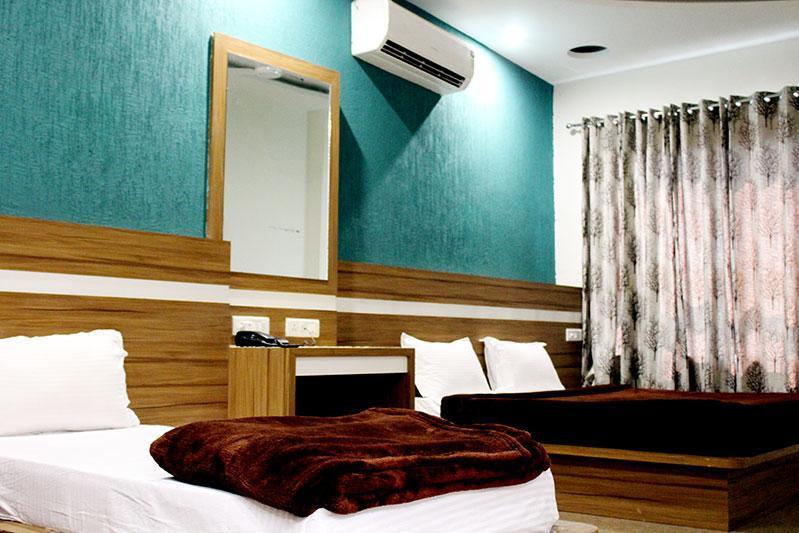 Grace Hotel Karnāl מראה חיצוני תמונה